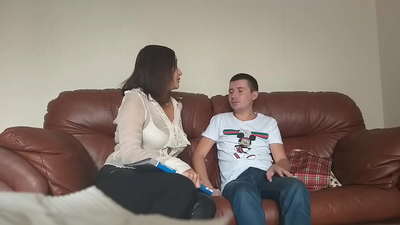 Nahihiya mag-aaral fucked walang kabusugan guro (Milf Alina Tumanova)