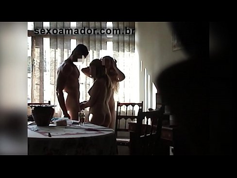 ❤️ Inimbitahan ng mga sex friends ang isang higanteng lalaki at isang threesome kasama niya ❤ Magandang porn sa tl.qizpornolar.ru ❌️❤